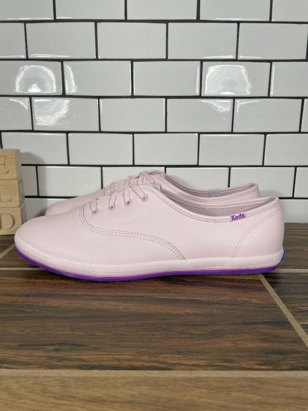 Keds Champion Shoes Womens Size 12 Wide Pink Leather Purple Bottom Sneakers